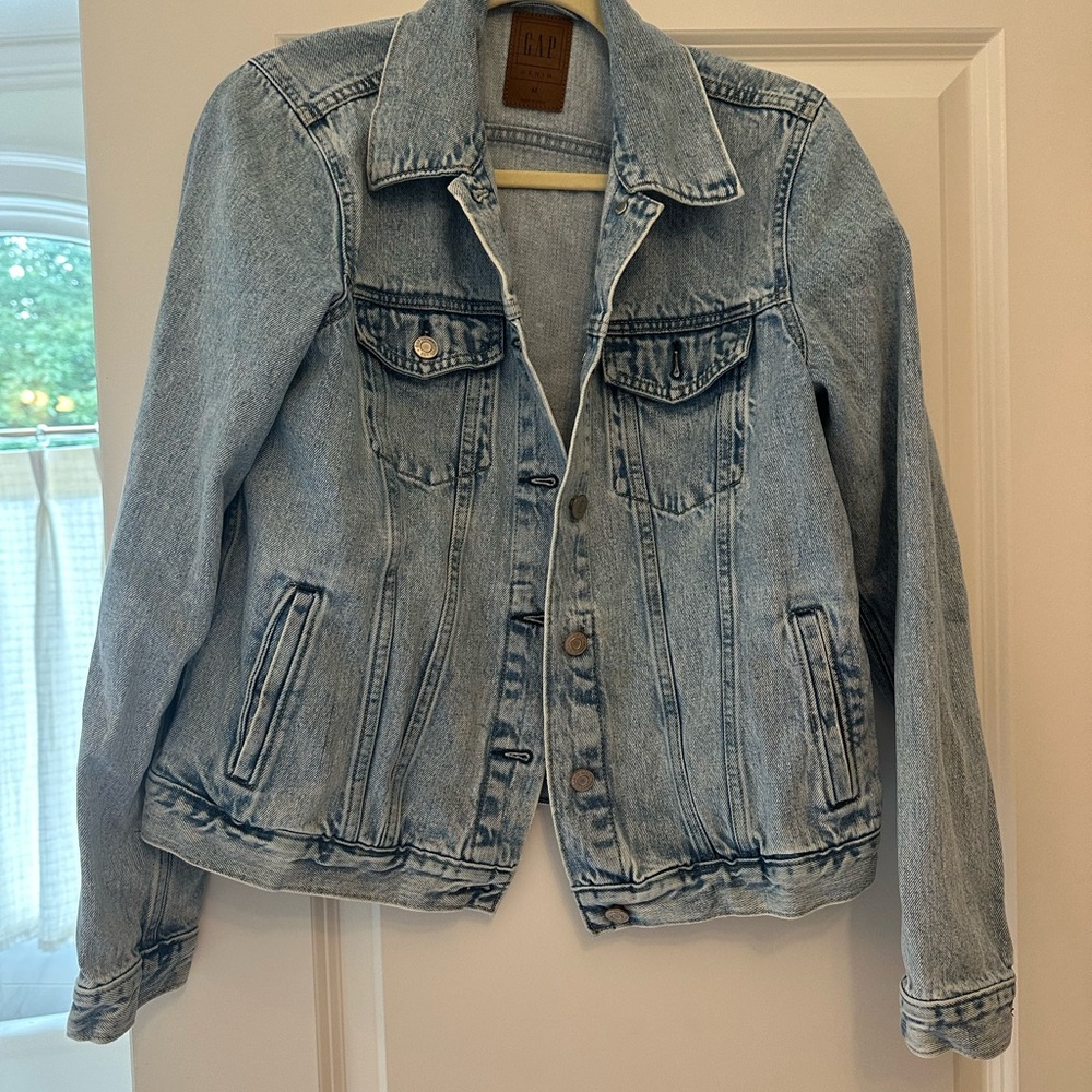 GAP Women's Classic Light Blue Jean Jacket